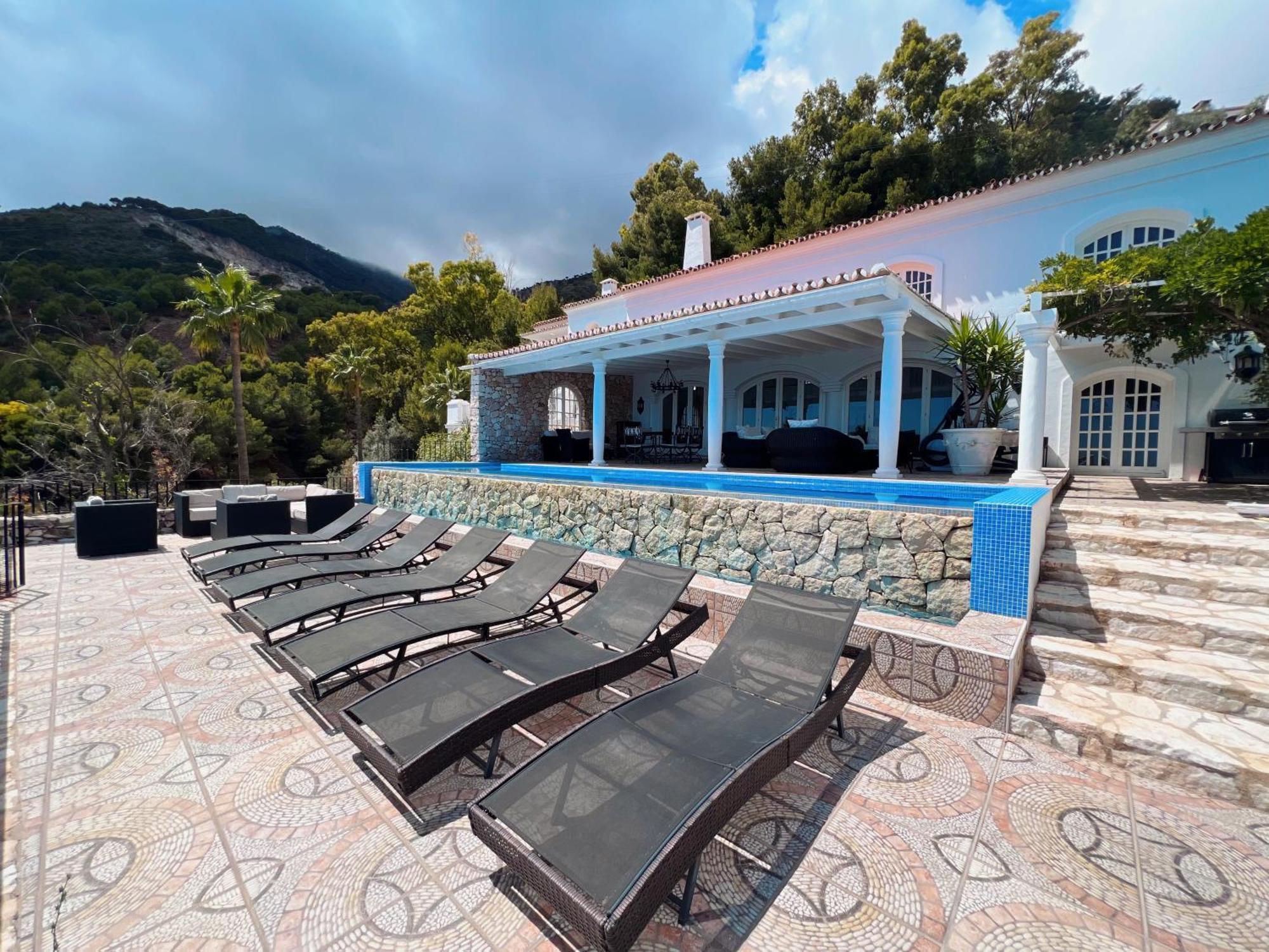 Villa Pureza Михас Екстериор снимка